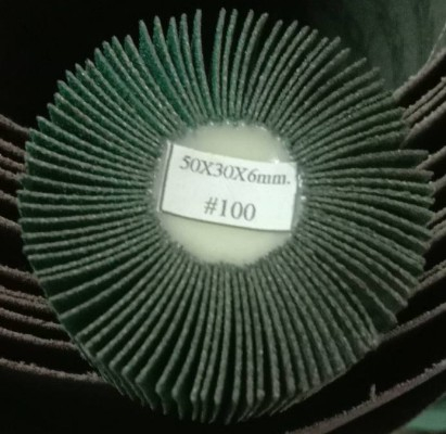 ล้อทรายมีแกน Flap Wheel PACO 50x30x6mm. เบอร์ 80/100