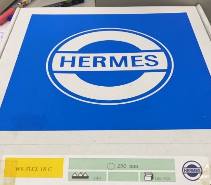 กระดาษทรายกลม Hermes 18C 250mm Grit 240