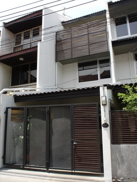 หาซื้อ Townhouse ในเขต สาทร ยานนาวา